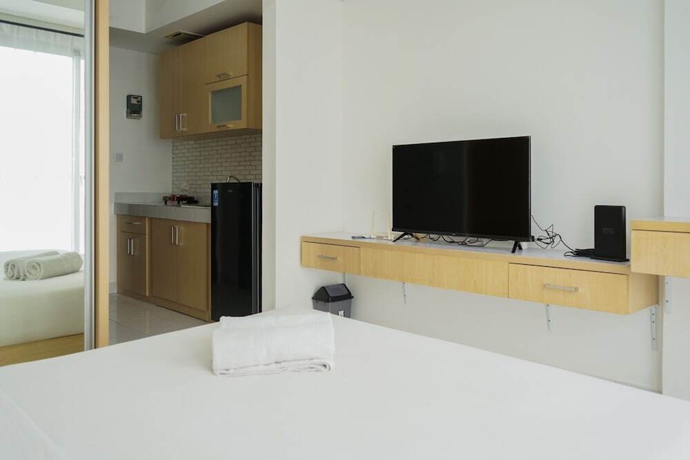 Legok: Comfy Studio Casa De Parco Apartment With Great City View