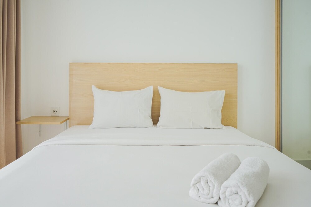 Legok: Comfy Studio Casa De Parco Apartment With Great City View