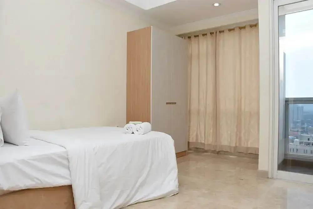 Джакарта: Stunning and Comfy Studio at Menteng Park Apartment