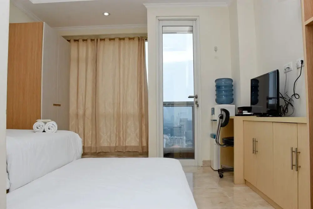 Джакарта: Stunning and Comfy Studio at Menteng Park Apartment
