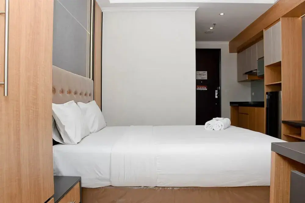 Джакарта: Cozy Living Studio At Menteng Park Apartment