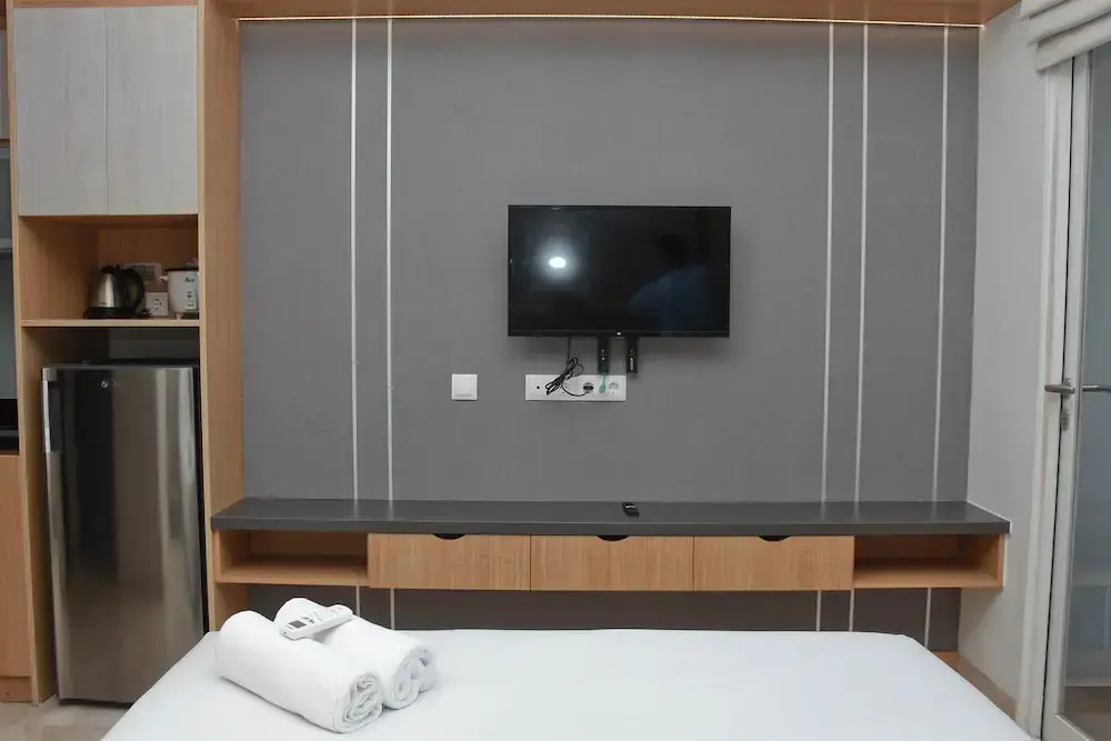 Джакарта: Cozy Living Studio At Menteng Park Apartment