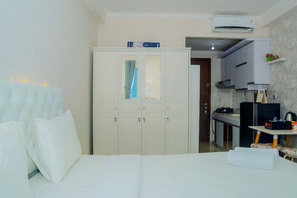 Джакарта: Cozy Studio With City View Signature Park Grande Apartment