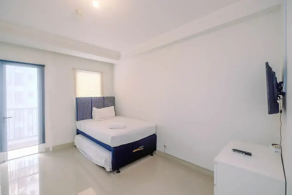 Джакарта: Simply Clean And Spacious Studio Signature Park Grande Apartment