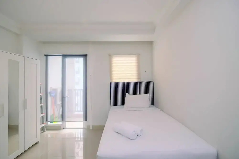 Джакарта: Simply Clean And Spacious Studio Signature Park Grande Apartment