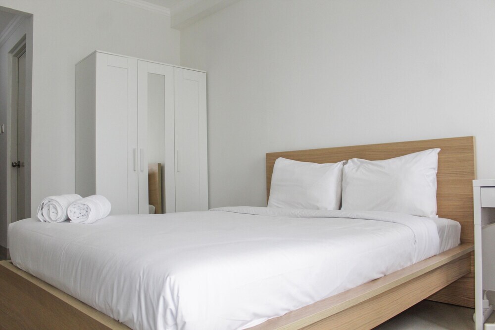 Джакарта: Best And Simply Clean Studio Signature Park Grande Apartment