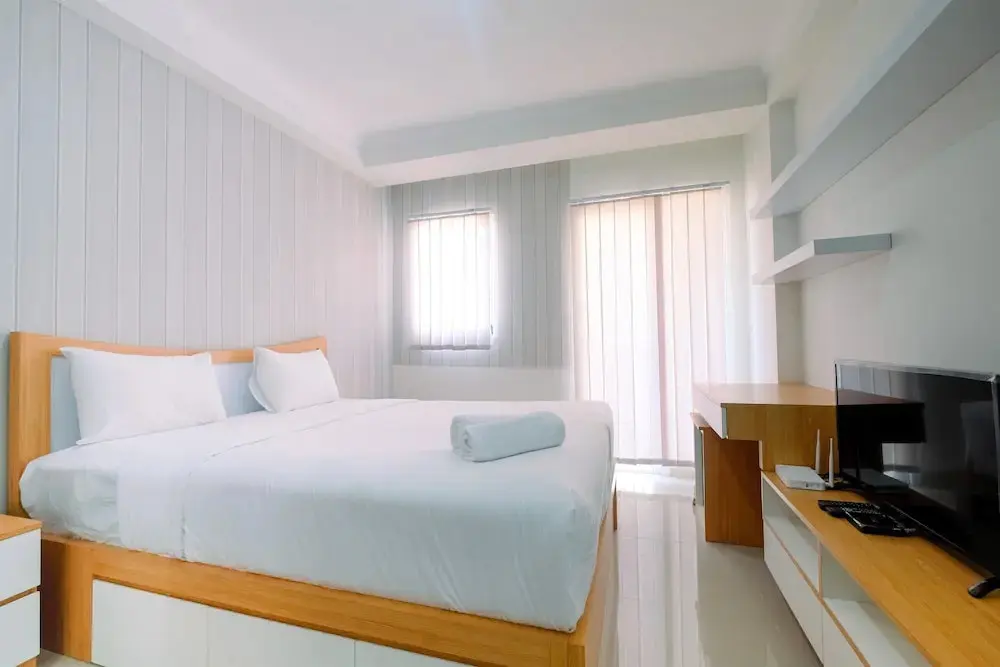 Джакарта: Modern And Simple Studio Signature Park Grande Apartment