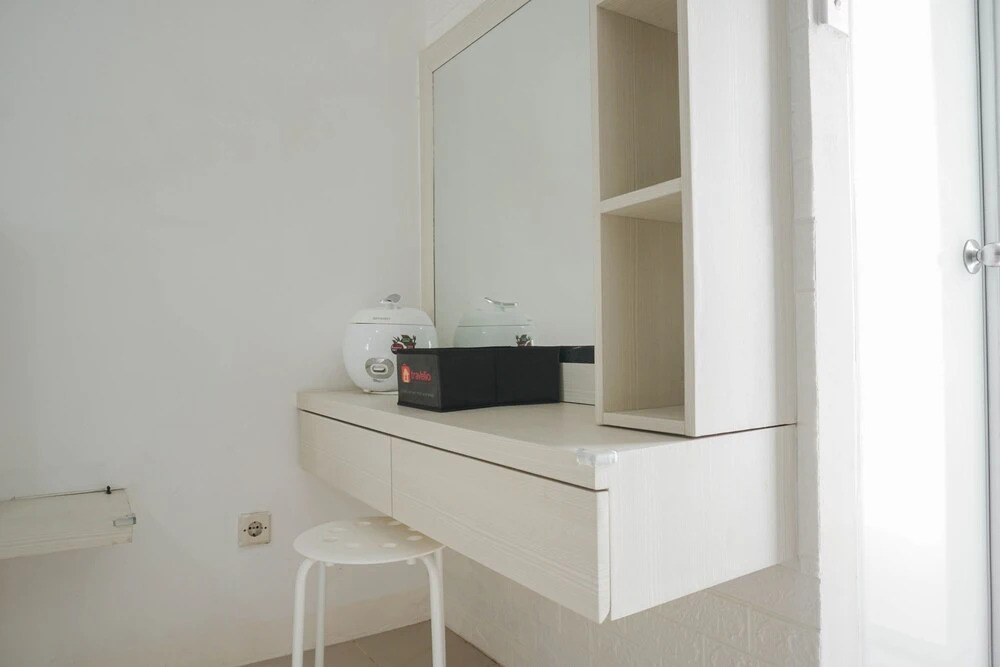 Джакарта: Compact Studio At Bassura City Apartment