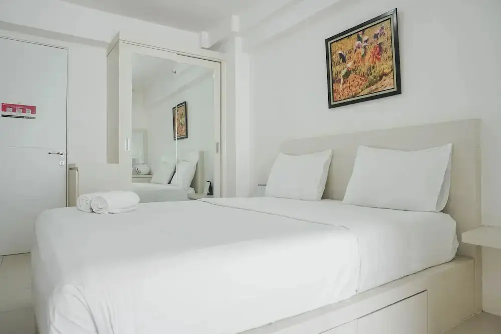 Джакарта: Compact Studio At Bassura City Apartment