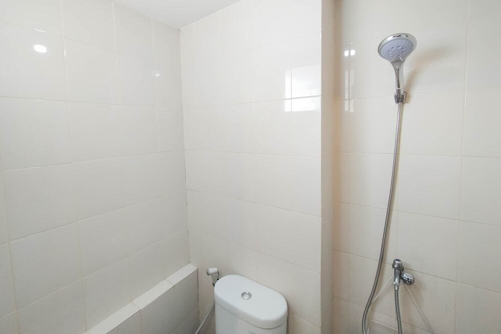 Джакарта: Nice And Cozy Studio At Bassura City Apartment