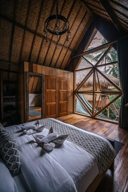 Гили Траванган: Gili Loft