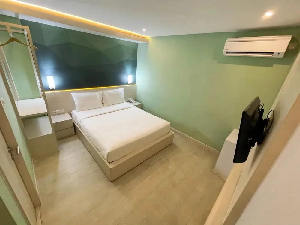 Джакарта: Leaf Hotel