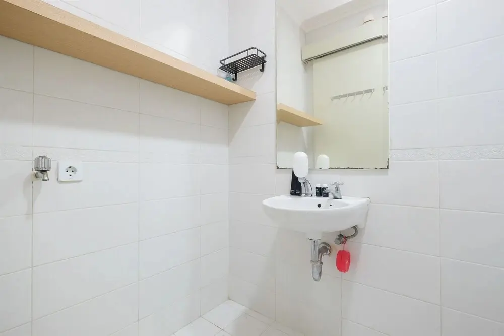 Джакарта: Comfy And Minimalist Studio At City Home Moi Apartment
