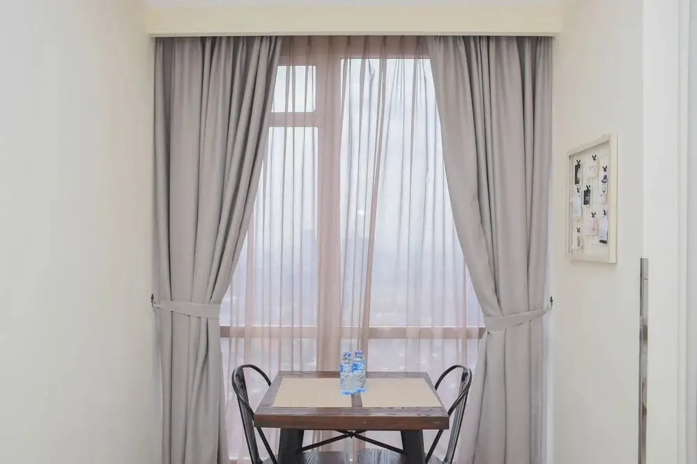 Spacious and Nice Studio at Menteng Park Apartment — фото 1