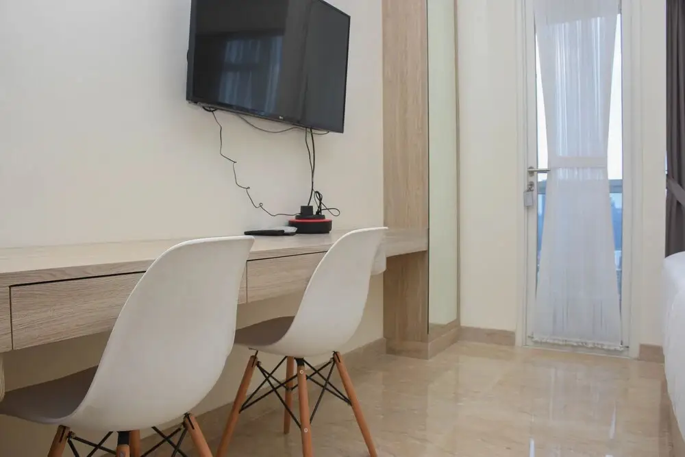 Джакарта: Fully Furnished With Comfortable Design Studio At Menteng Park Apartment