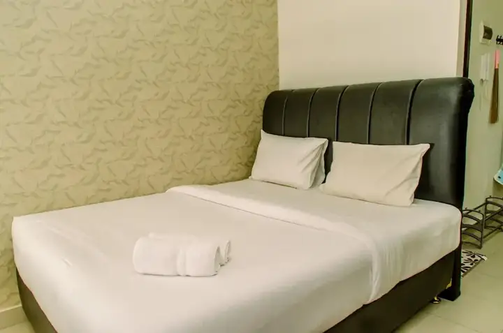 Legok: Comfy Studio At Saveria Bsd City Apartment