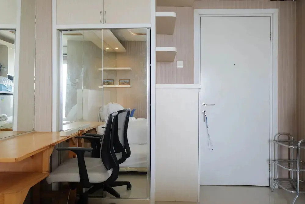 Джакарта: Nice And Fancy Studio At Green Pramuka City Apartment