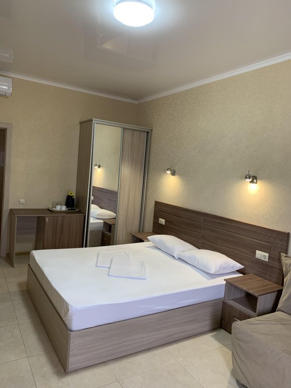 Анапа: 38 Guest House