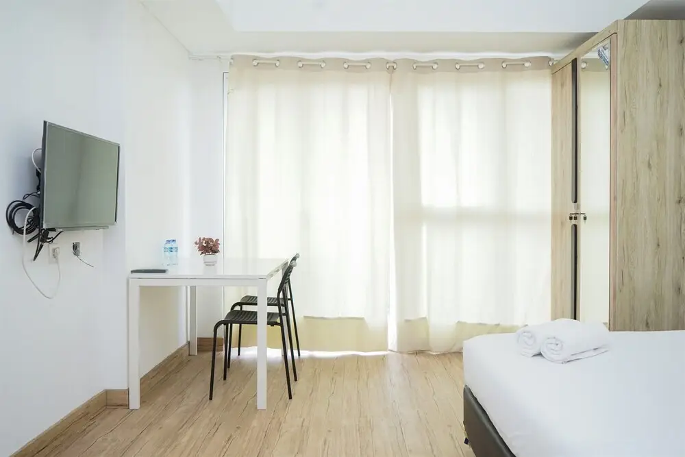Legok: Fancy And Nice Studio Room At Casa De Parco Apartment