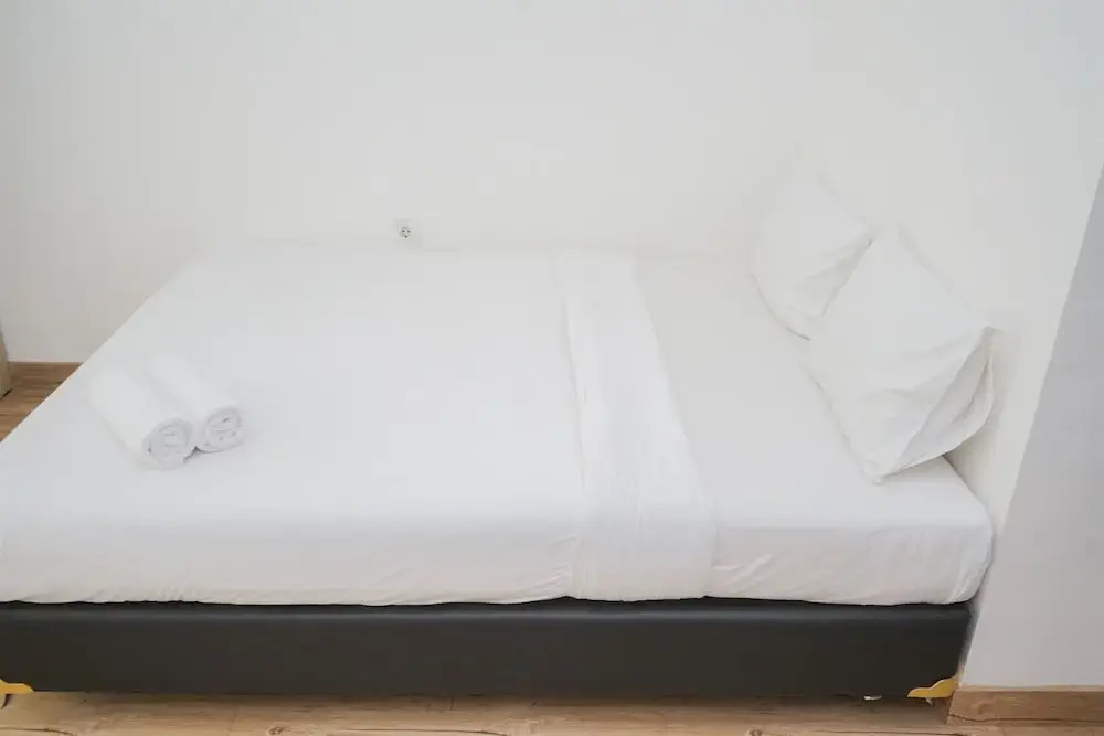 Legok: Fancy And Nice Studio Room At Casa De Parco Apartment