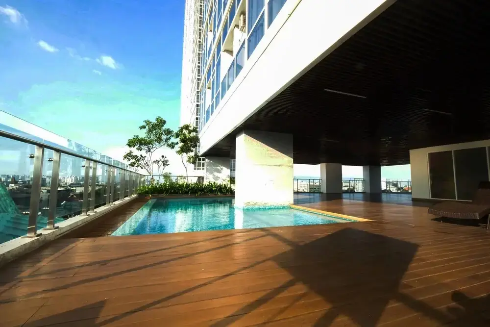 Джакарта: Nice And Strategic Studio At Menteng Park Apartment