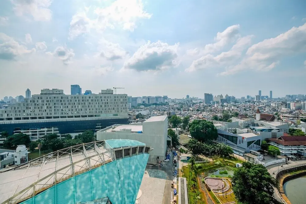 Джакарта: Comfortable And Fully Furnished Studio At Menteng Park Apartment