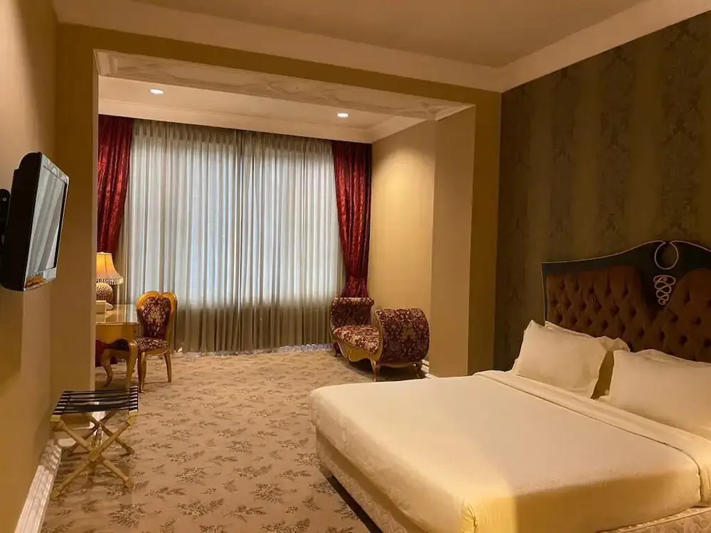 Сурабая: Grand Empire Palace Hotel