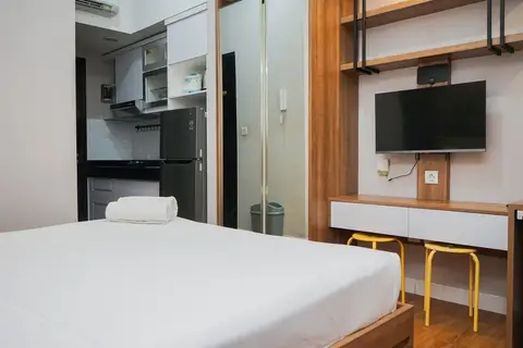 Homey And Cozy Stay Studio Room At Casa De Parco Apartment — фото 1