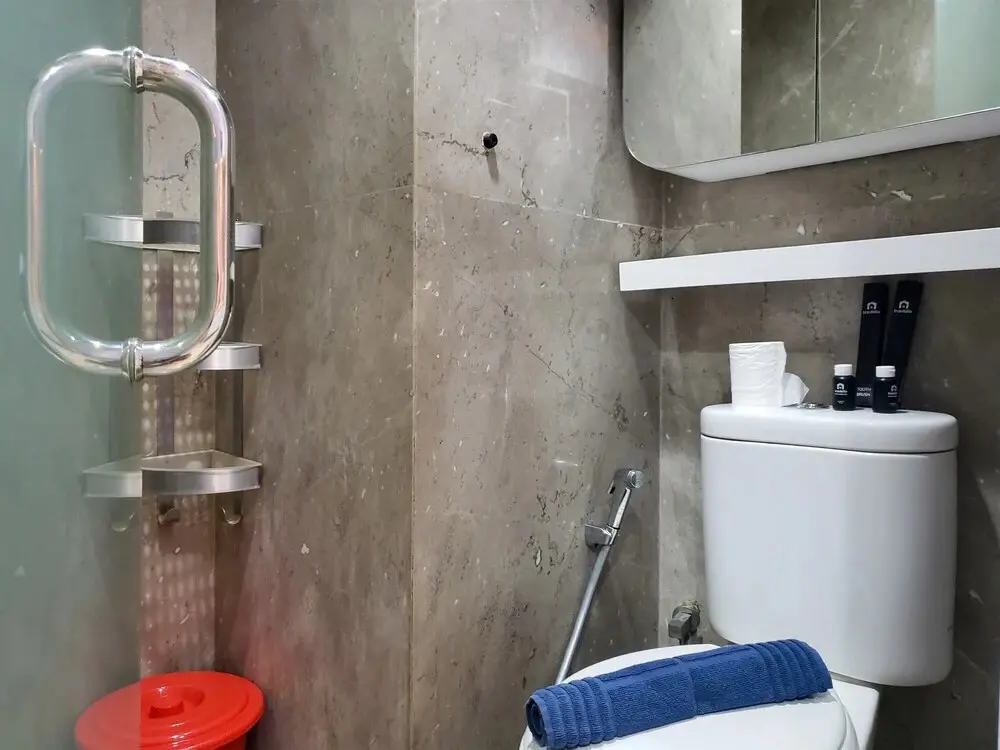 Джакарта: Nice And Comfort 2Br At Belmont Residence Puri Apartment