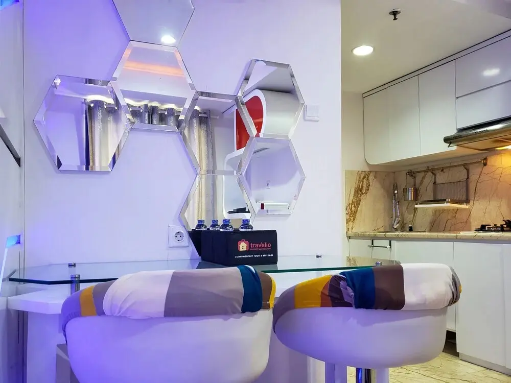 Джакарта: Nice And Comfort 2Br At Belmont Residence Puri Apartment