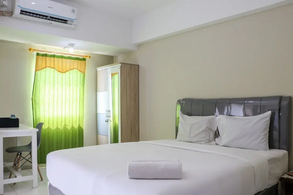 Бекаси: Simply Look Studio Room At Mont Blanc Bekasi Apartment