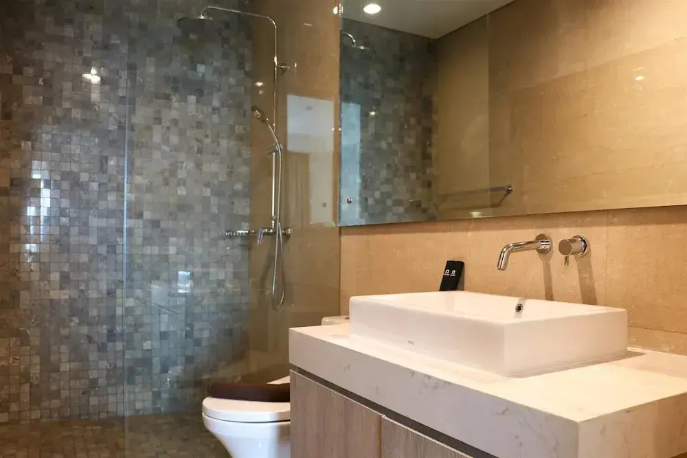 Джакарта: Spacious 3BR Apartment at Veranda Residence Puri