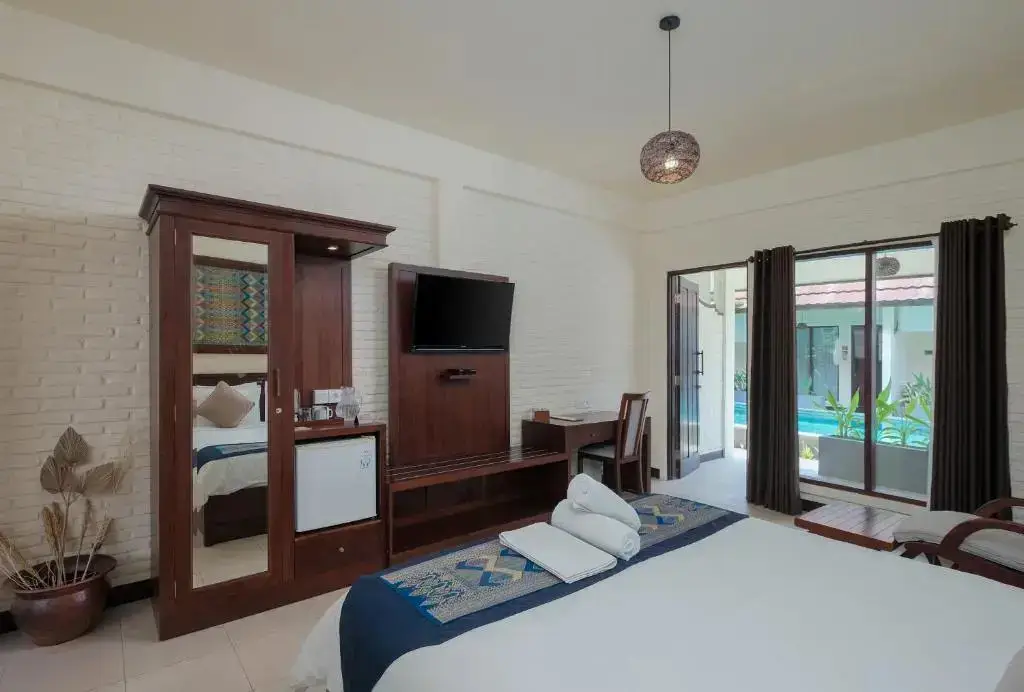 Прайя: Bruga Villas Restaurant and Spa