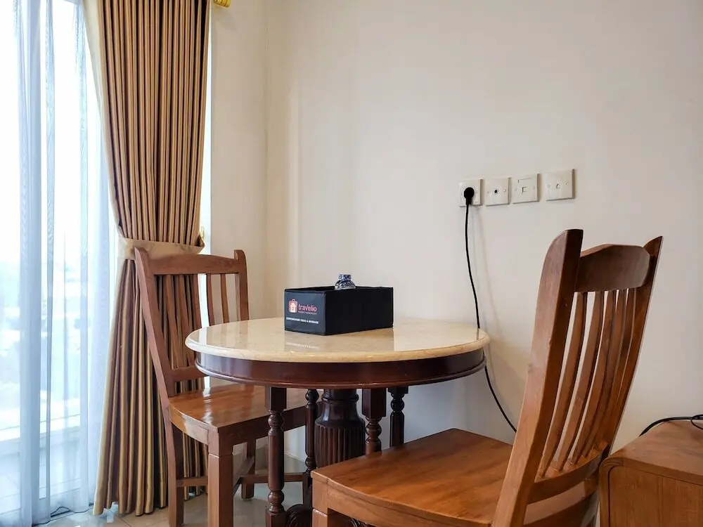 Джакарта: Fancy And Nice Studio At Tamansari The Hive Apartment