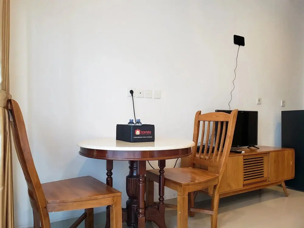 Джакарта: Fancy And Nice Studio At Tamansari The Hive Apartment