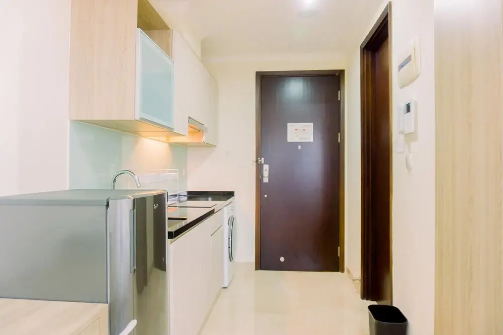Джакарта: Modern Look And Comfort Studio At Menteng Park Apartment