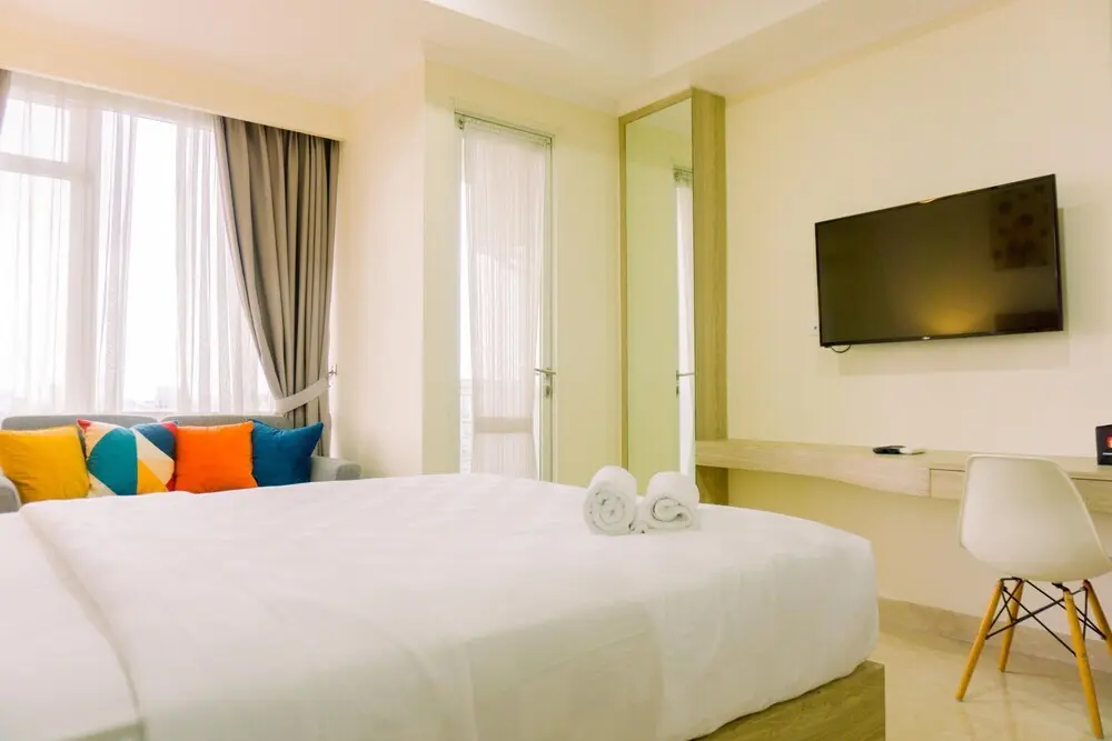 Джакарта: Modern Look And Comfort Studio At Menteng Park Apartment