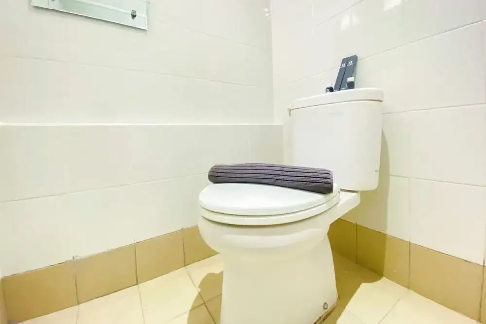 Джакарта: Modern Design And Cozy Studio At Bassura City Apartment