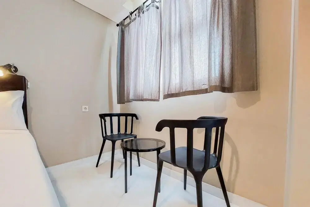 Южный Тангеранг: Modern Look And Comfy Studio At Bintaro Icon Apartment