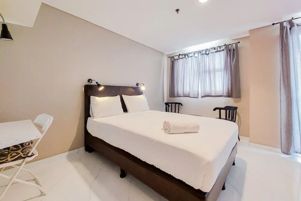 Южный Тангеранг: Modern Look And Comfy Studio At Bintaro Icon Apartment
