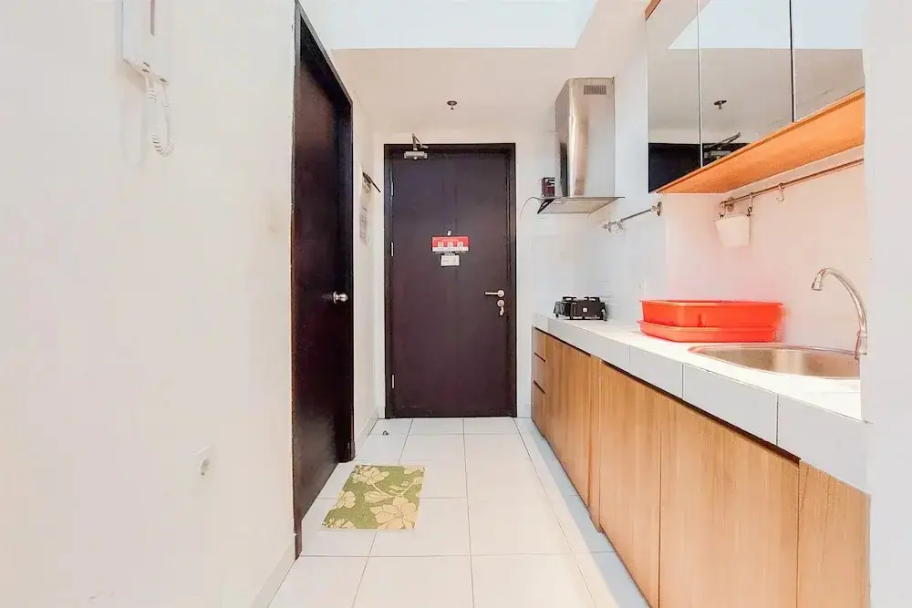 Южный Тангеранг: Warm And Homey Studio Room Casa De Parco Apartment