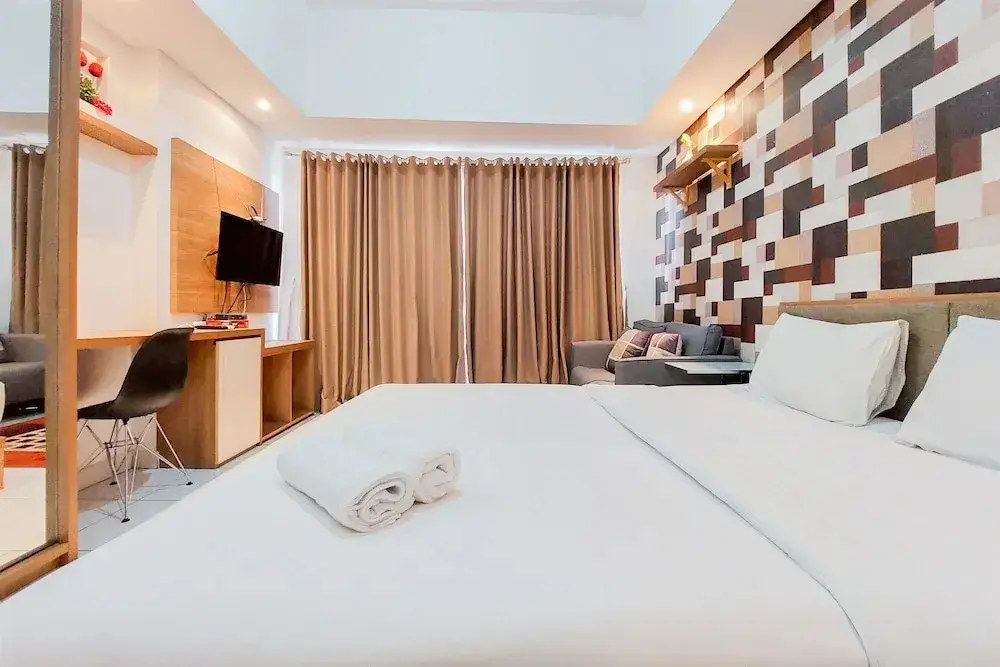 Южный Тангеранг: Warm And Homey Studio Room Casa De Parco Apartment