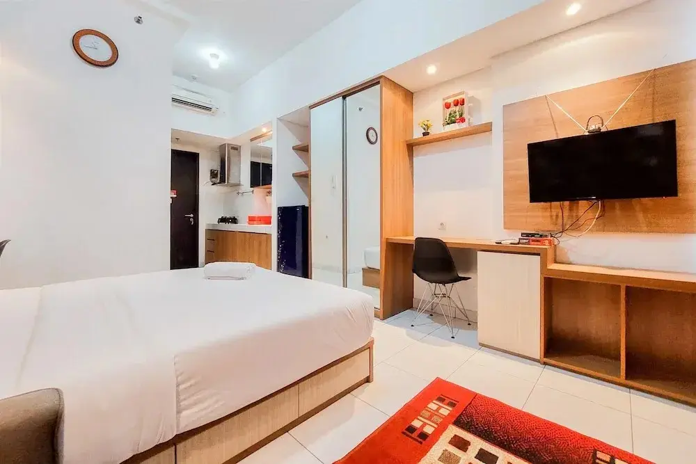 Южный Тангеранг: Warm And Homey Studio Room Casa De Parco Apartment