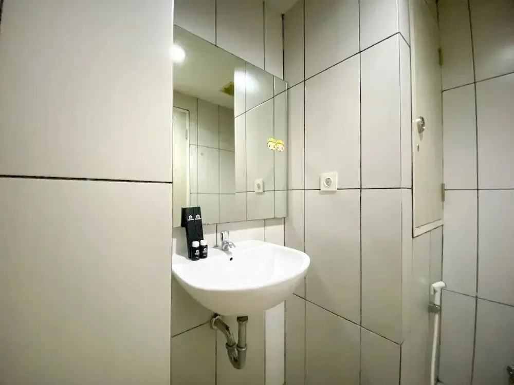 Бекаси: Fancy And Nice 3Br At Grand Kamala Lagoon Apartment
