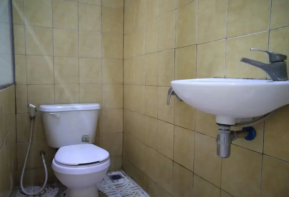 Джамби: OYO 3499 J8 Hotel
