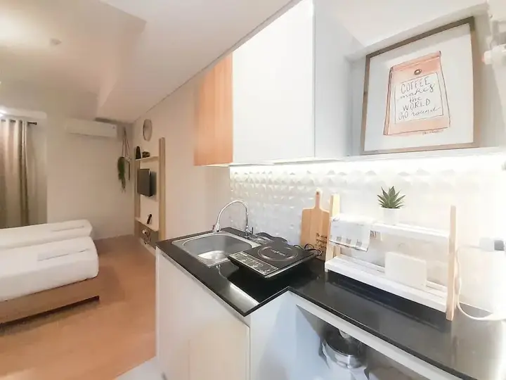 Депок: Elegant And Cozy Studio Barsa City Apartment