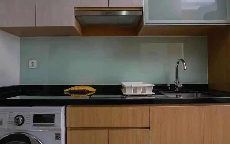 Джакарта: Elegant Studio at Menteng Park Apartment