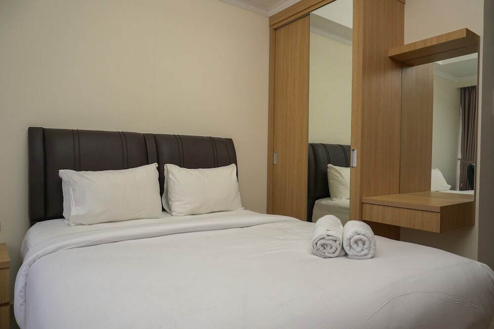 Джакарта: Elegant Studio at Menteng Park Apartment