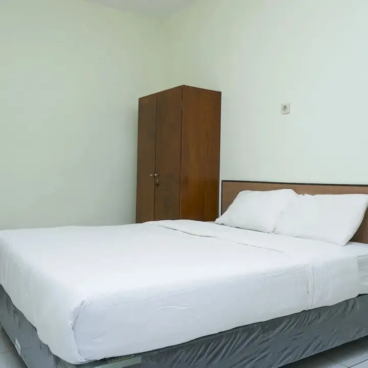 Депок: Djuragan Kamar The Basic