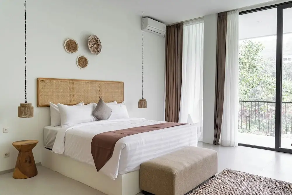 Бандунг: Lavender Rooftop 3BR Villa with a Private Pool